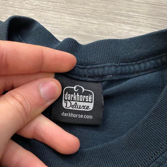 VINTAGE DARKHORSE DELUXE COMICS BLACK T-SHIRT XL 00S - Picture 4 of 6